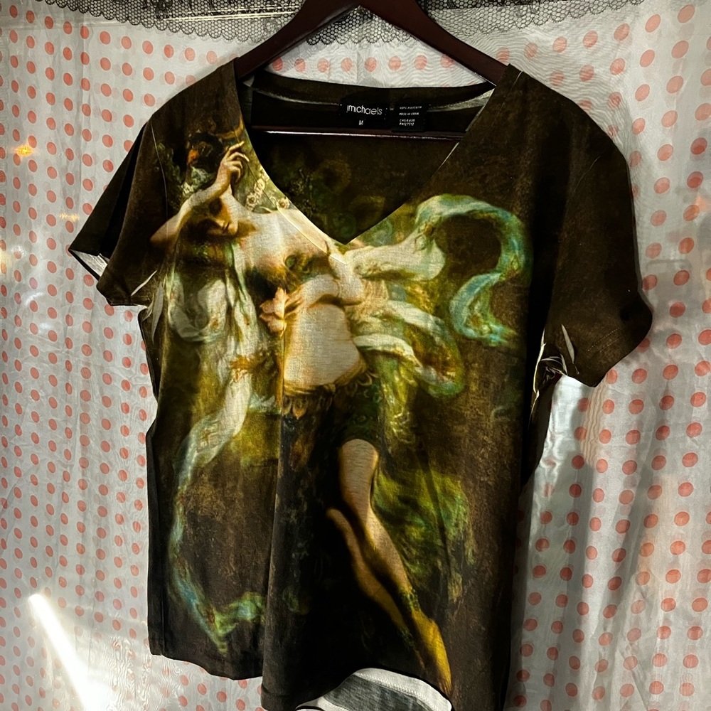FAIRY Women's Artistic Print Top - Black